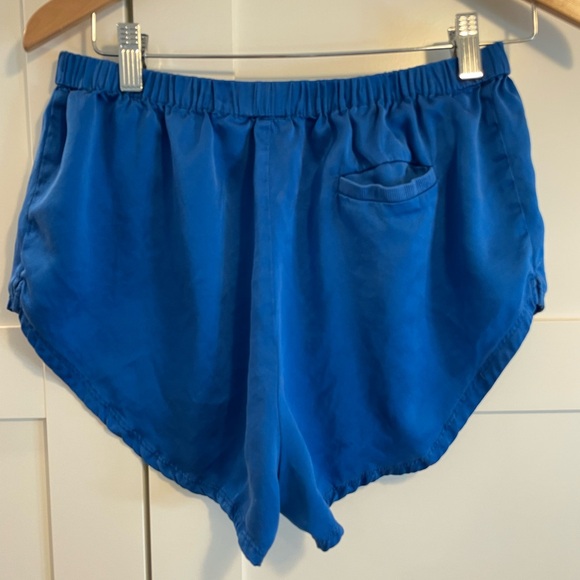 LUNYA Washable Silk Shorts Size Medium in Cobalt Blue - Picture 3 of 5